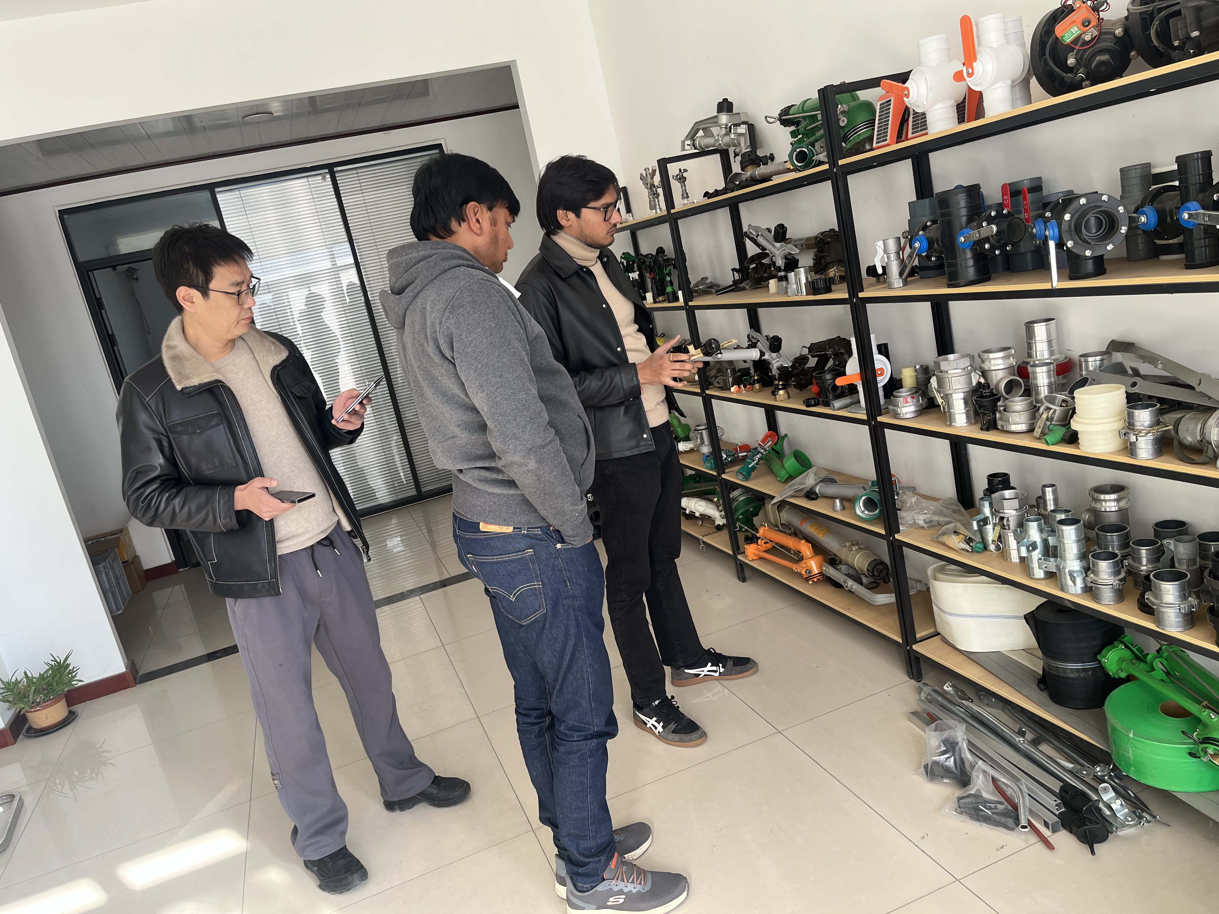 丹东NS40 涡轮喷枪获客户青睐 洽谈批量合作